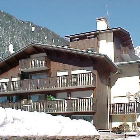Chamonix, 4 Pers, Proche Pistes, Balcon, Parking, Animaux Admis - Fr-1-517-32 *